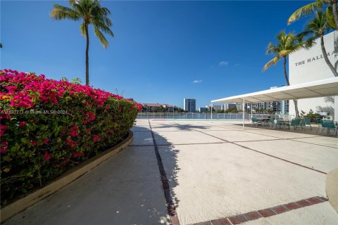 Condo in Hollywood, Florida, 2 bedrooms  № 1316634 - photo 7