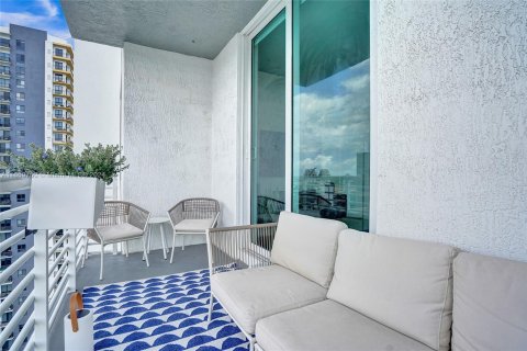 Condo in Fort Lauderdale, Florida, 2 bedrooms  № 1345828 - photo 25