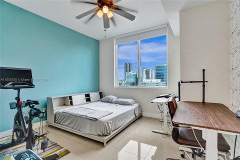 Condo in Fort Lauderdale, Florida, 2 bedrooms  № 1345828 - photo 22