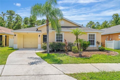 House in Davenport, Florida 5 bedrooms, 172.24 sq.m. № 1336896 - photo 1