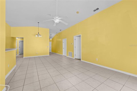 House in Davenport, Florida 5 bedrooms, 172.24 sq.m. № 1336896 - photo 8