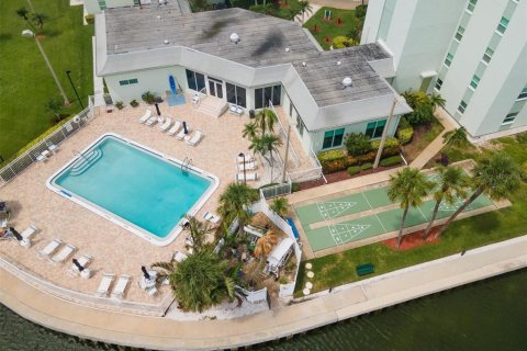 Copropriété à vendre à Saint Pete Beach, Floride: 1 chambre, 78.32 m2 № 1336824 - photo 28