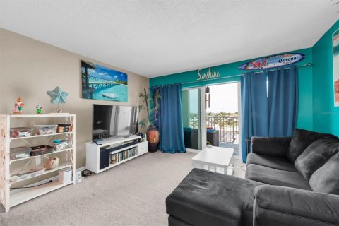 Condo in Saint Pete Beach, Florida, 1 bedroom  № 1336824 - photo 4