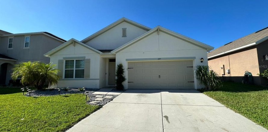 House in Davenport, Florida 4 bedrooms, 169.83 sq.m. № 1130185