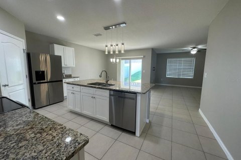 House in Davenport, Florida 4 bedrooms, 169.83 sq.m. № 1130185 - photo 8