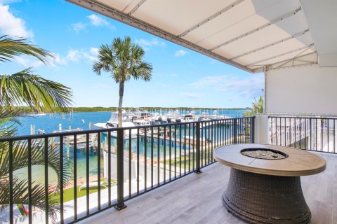 Villa ou maison à vendre à Jupiter, Floride: 2 chambres, 155.33 m2 № 927678 - photo 3