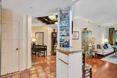 Condo in Aventura, Florida, 2 bedrooms  № 927369 - photo 8