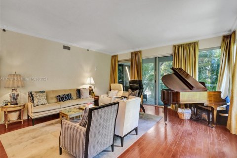 Condo in Aventura, Florida, 2 bedrooms  № 927369 - photo 2