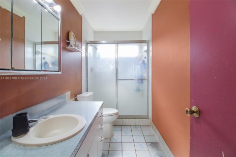 Casa en venta en Miami, Florida, 4 dormitorios, 213.77 m2 № 1412084 - foto 14