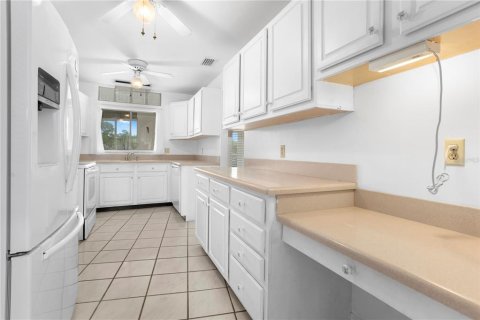 Casa en venta en Deltona, Florida, 4 dormitorios, 257.53 m2 № 1349401 - foto 25