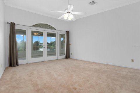 House in Deltona, Florida 4 bedrooms, 257.53 sq.m. № 1349401 - photo 19