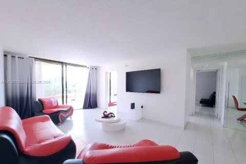 Copropriété à louer à Sunny Isles Beach, Floride: 2 chambres, 140 m2 № 715996 - photo 24