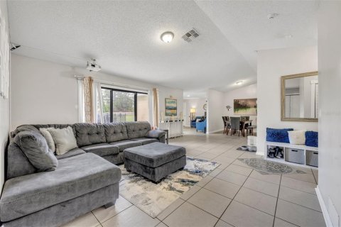 Villa ou maison à vendre à Kissimmee, Floride: 4 chambres, 164.81 m2 № 1262997 - photo 7