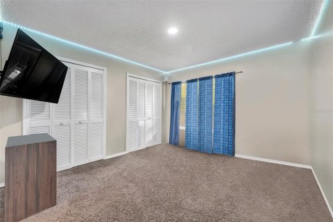 Villa ou maison à vendre à Kissimmee, Floride: 4 chambres, 164.81 m2 № 1262997 - photo 23