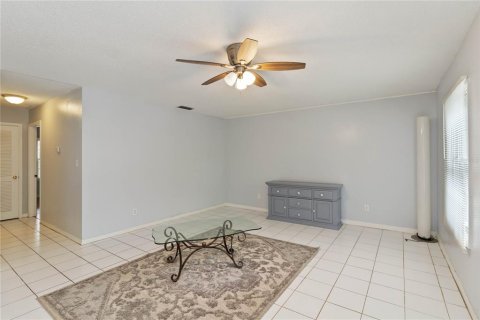 Copropriété à vendre à Casselberry, Floride: 2 chambres, 101.73 m2 № 1371867 - photo 4