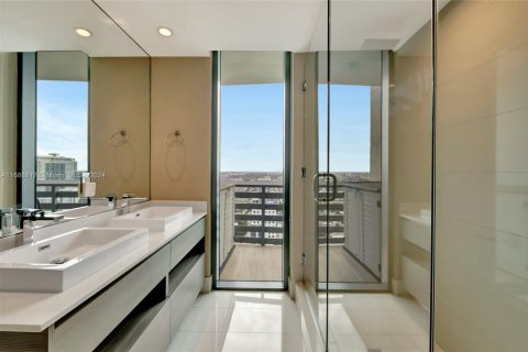 Condominio en venta en Miami, Florida, 2 dormitorios, 121.79 m2 № 1431413 - foto 20