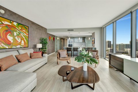 Condominio en venta en Miami, Florida, 2 dormitorios, 121.79 m2 № 1431413 - foto 6