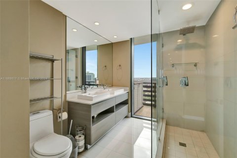 Condominio en venta en Miami, Florida, 2 dormitorios, 121.79 m2 № 1431413 - foto 19