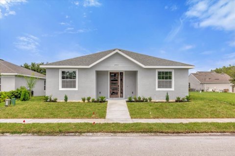 Villa ou maison à vendre à Kissimmee, Floride: 4 chambres, 191.47 m2 № 1341530 - photo 1