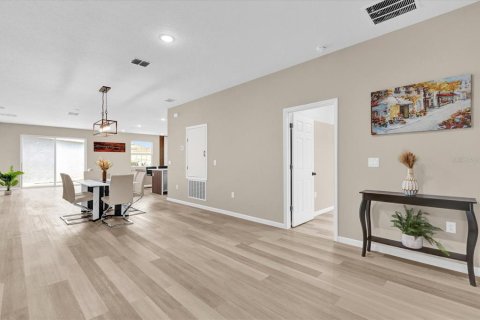 Villa ou maison à vendre à Kissimmee, Floride: 4 chambres, 191.47 m2 № 1341530 - photo 5