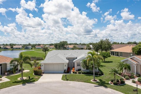 House in Punta Gorda, Florida 3 bedrooms, 175.86 sq.m. № 1256827 - photo 14