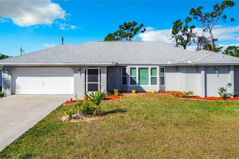 House in Port Charlotte, Florida 3 bedrooms, 190.45 sq.m. № 999566 - photo 6