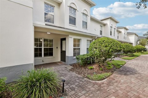 Adosado en venta en Tampa, Florida, 2 dormitorios, 156.08 m2 № 1347170 - foto 1