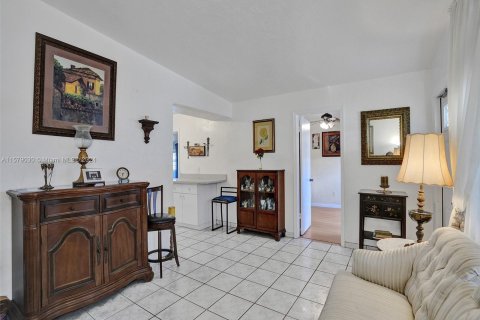 Villa ou maison à vendre à West Park, Floride: 3 chambres, 121.7 m2 № 1154953 - photo 6