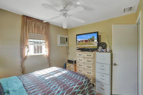 Casa en venta en West Park, Florida, 3 dormitorios, 121.7 m2 № 1154953 - foto 19