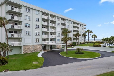 Condo in Vero Beach, Florida, 2 bedrooms  № 1182528 - photo 11