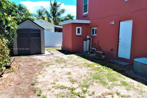 House in West Palm Beach, Florida 3 bedrooms, 153.29 sq.m. № 641080 - photo 14