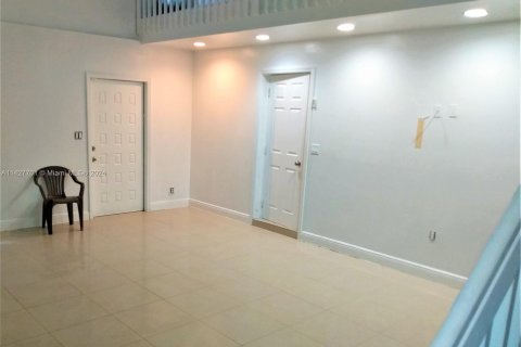 House in West Palm Beach, Florida 3 bedrooms, 153.29 sq.m. № 641080 - photo 11