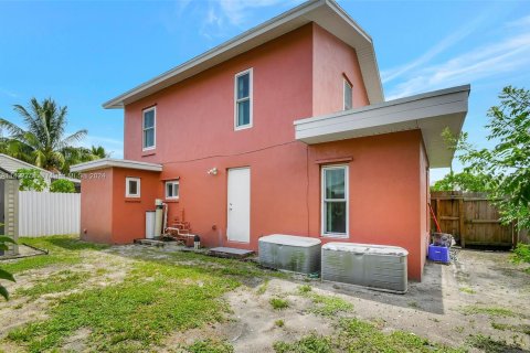 Casa en venta en West Palm Beach, Florida, 3 dormitorios, 153.29 m2 № 641080 - foto 25