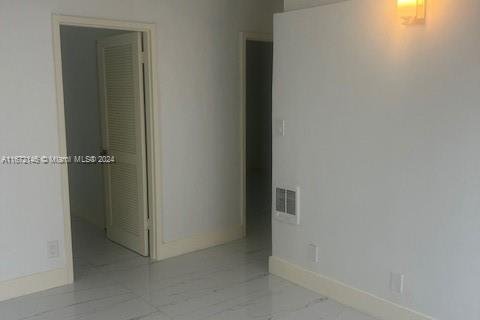 House in Miami, Florida 2 bedrooms, 111.48 sq.m. № 1394339 - photo 5