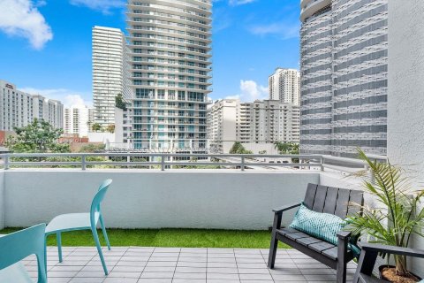 Condominio en venta en Miami, Florida, 1 dormitorio, 92.9 m2 № 1362236 - foto 12