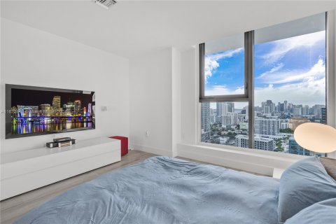 Condo in Miami, Florida, 3 bedrooms  № 1394338 - photo 18