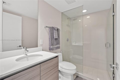 Condo in Miami, Florida, 3 bedrooms  № 1394338 - photo 11