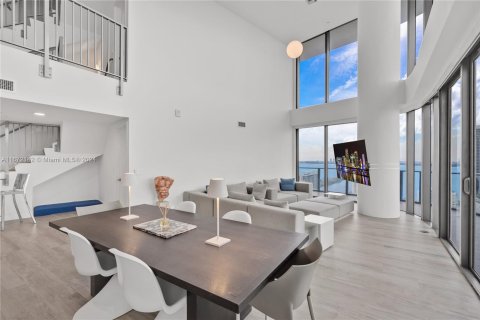 Condo in Miami, Florida, 3 bedrooms  № 1394338 - photo 5