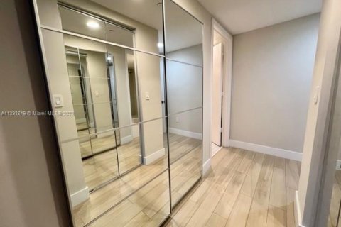 Copropriété à vendre à Hallandale Beach, Floride: 3 chambres, 146.51 m2 № 522400 - photo 30