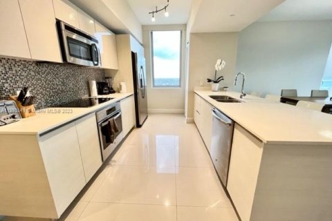 Copropriété à vendre à Hallandale Beach, Floride: 3 chambres, 146.51 m2 № 522400 - photo 9