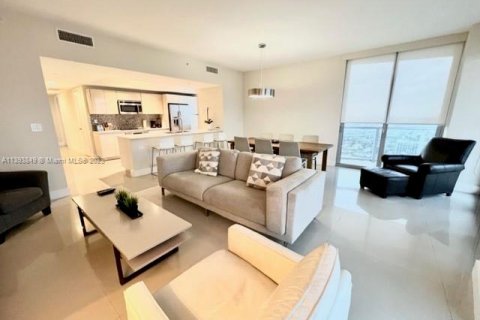 Condominio en venta en Hallandale Beach, Florida, 3 dormitorios, 146.51 m2 № 522400 - foto 13