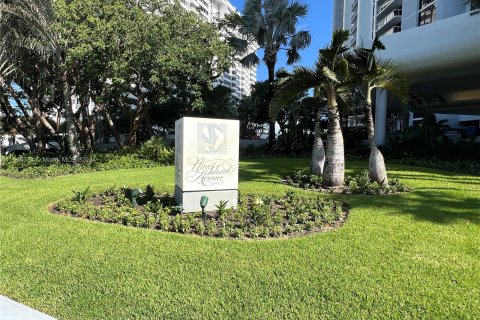 Copropriété à vendre à Miami Beach, Floride: 2 chambres, 137.22 m2 № 1282354 - photo 3