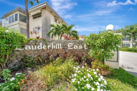 Condo in Lauderhill, Florida, 1 bedroom  № 1282359 - photo 22