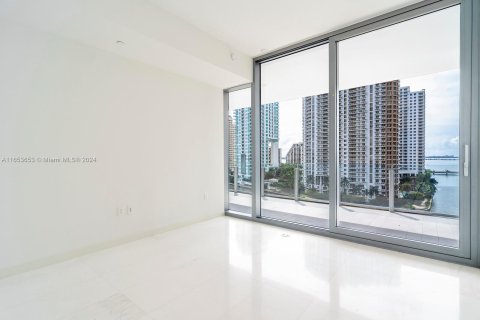 Condo in Miami, Florida, 2 bedrooms  № 1348438 - photo 18