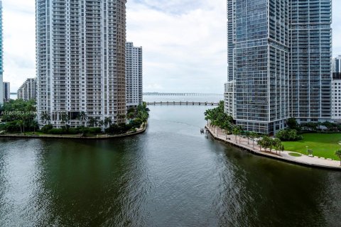 Condo in Miami, Florida, 2 bedrooms  № 1348438 - photo 5