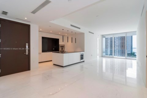 Condo in Miami, Florida, 2 bedrooms  № 1348438 - photo 7