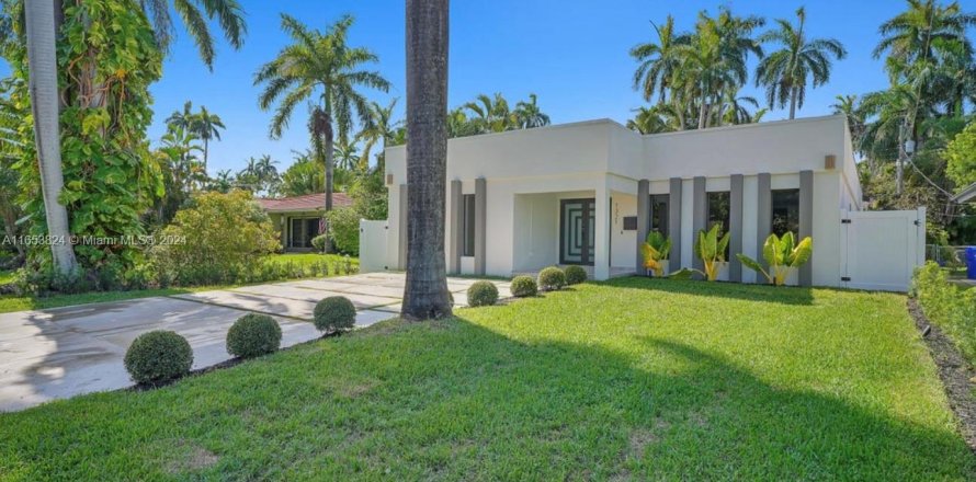 Villa ou maison à Hollywood, Floride 4 chambres, 217.02 m2 № 1348523