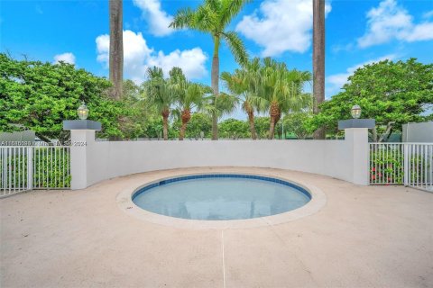 Villa ou maison à vendre à Miami, Floride: 3 chambres, 177.07 m2 № 1332586 - photo 5