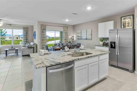 Casa en venta en Land O' Lakes, Florida, 4 dormitorios, 169.83 m2 № 1347433 - foto 2