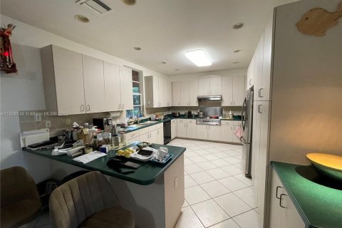 Casa en venta en Homestead, Florida, 5 dormitorios, 444.35 m2 № 641318 - foto 4